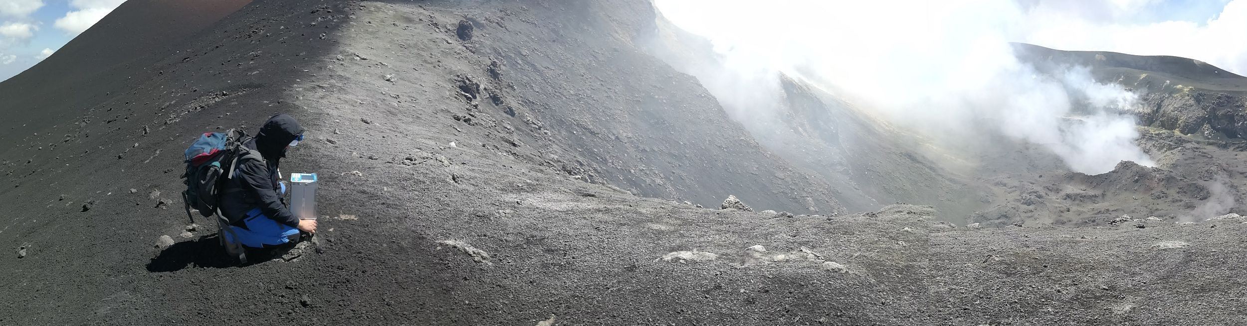 gravimetrické meranie v kráteri Etny