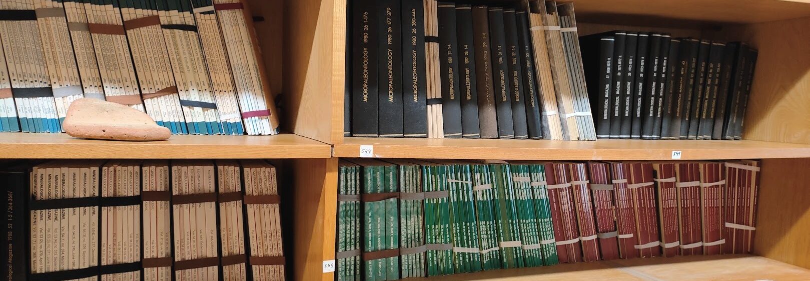 Library – Earth Science Institute of the Slovak Academy of Sciences